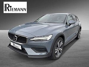 Volvo  Plus AWD + BLIS